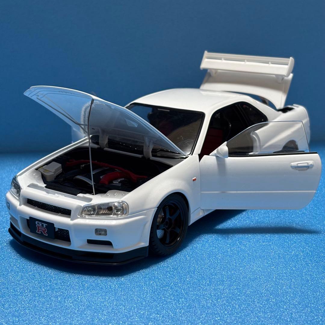 ダイキャスト　大迫力　日産　スカイライン　GT-R R34 1/18 模型