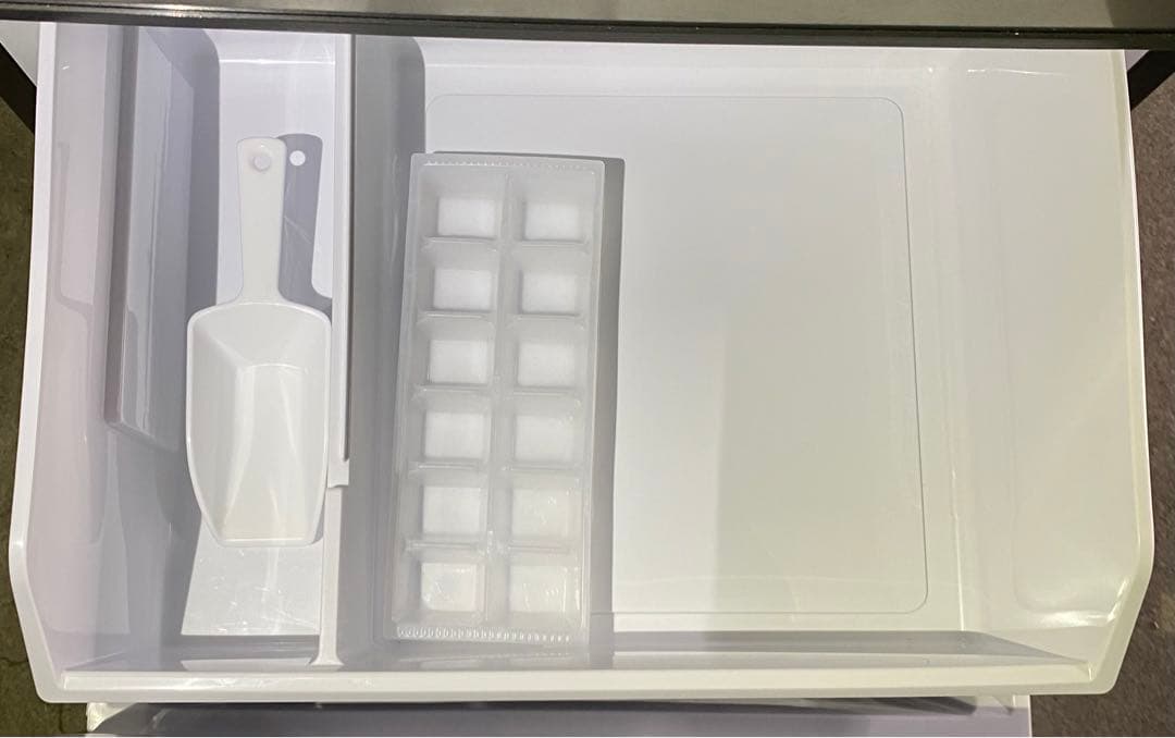 AQUA ノンフロン冷凍冷蔵庫　AQR-14N(S) 2022年製　135L