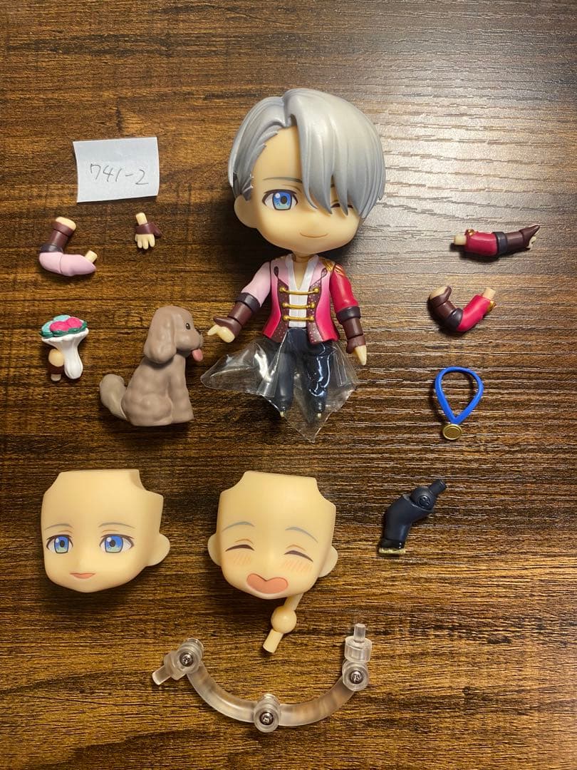 【激レア】ヴィクトルユーリ勇利ねんどろいど フィギュア ユーリ!!!on Ice