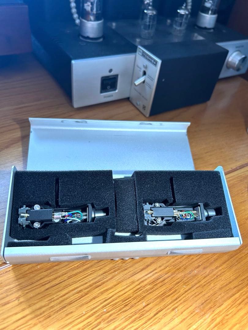 シュアーM44Gレコードカートリッジ二本セット、アルミケース、テクニクスシェル