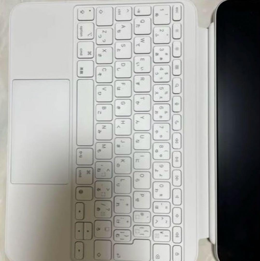 iPad第10世代(シルバー) magic keyboard folio セット