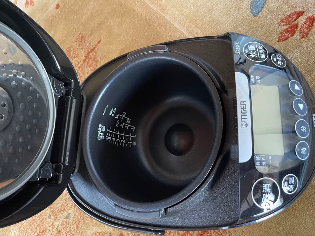 TIGER IH炊飯器 無洗米対応 予約機能付き　JPW-H100 剛火IH