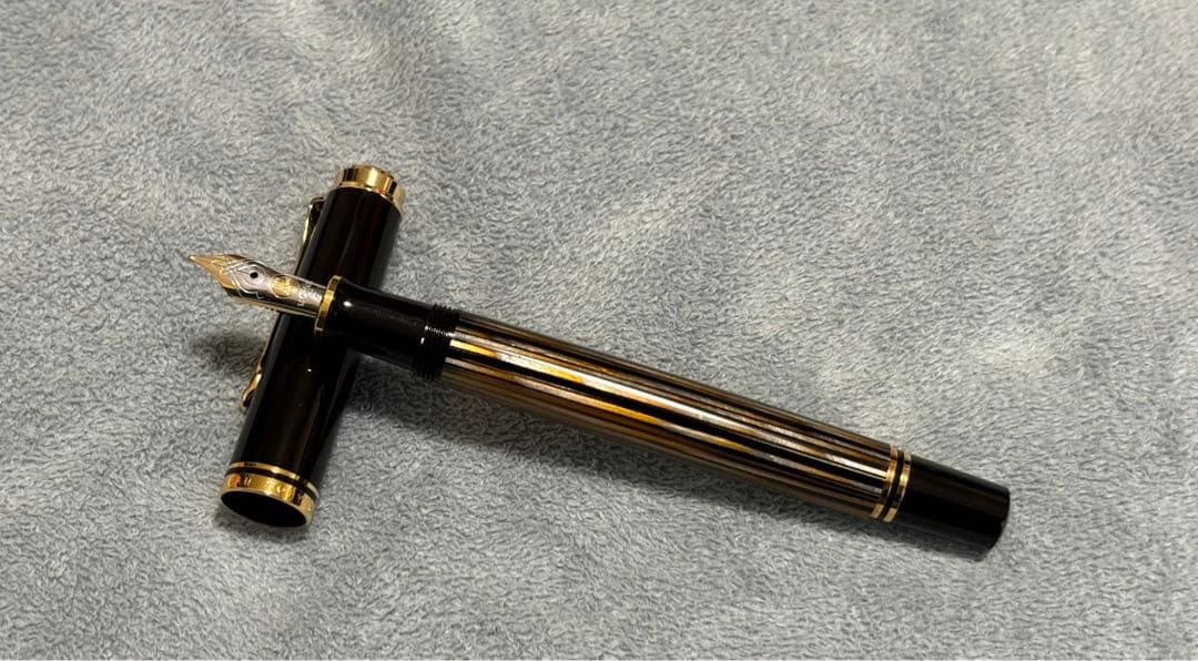 【特別生産品】Pelikan ペリカン スーベレーン M400 茶縞 F