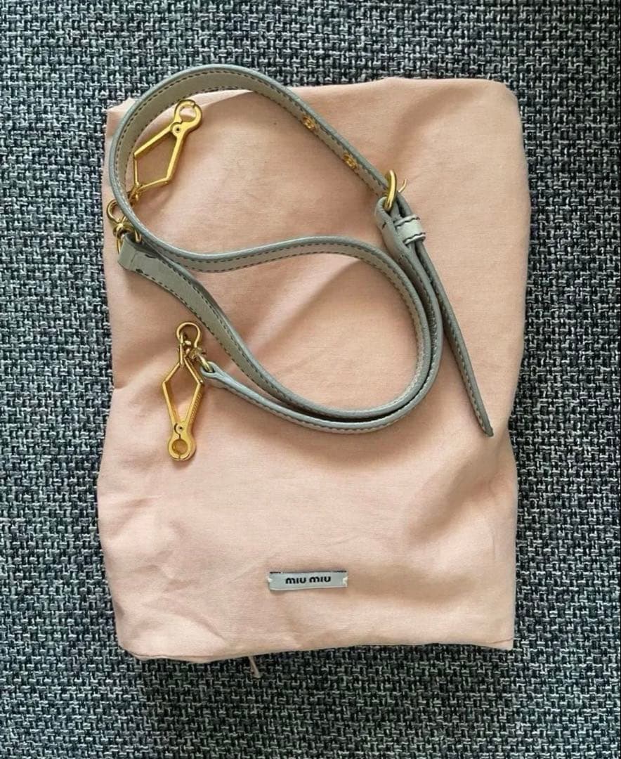 miumiu トートバッグ 2way ベージュ