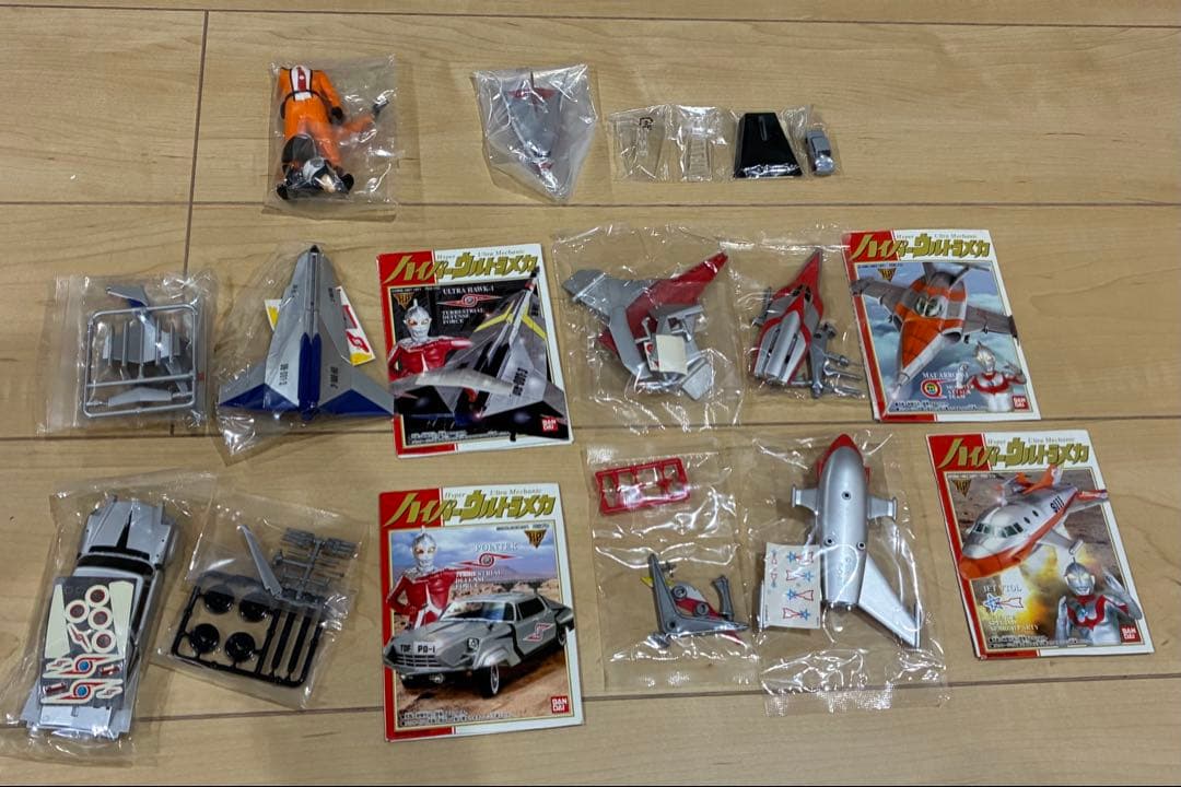 ハイパーウルトラメカ　ウルトラ超兵器　ハヤタ隊員