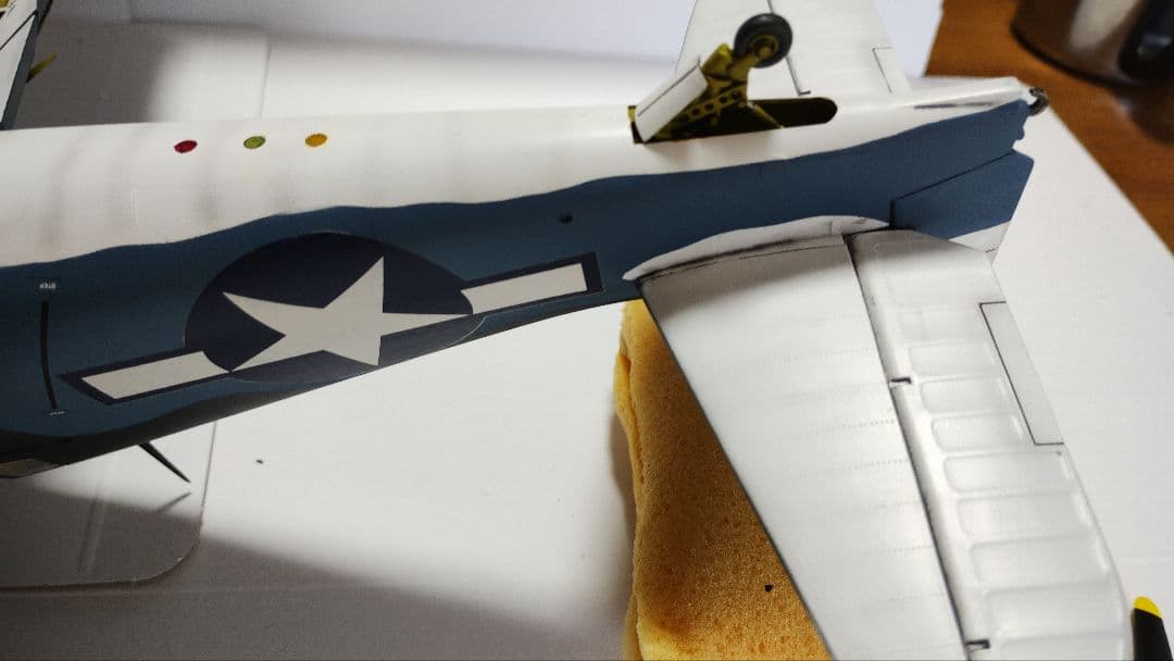 プラモデル完成機　1/32　F-6F-3/5HELLCAT