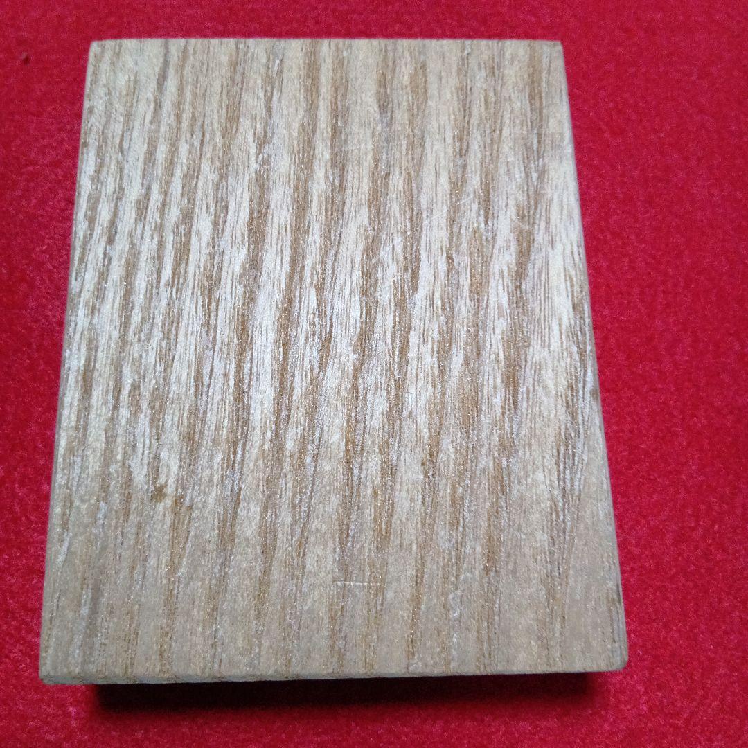 江州彦根住藻柄子入道宗典在銘の鉄製 鍔 竹の葉は金象嵌と山水の彫刻 木箱付き