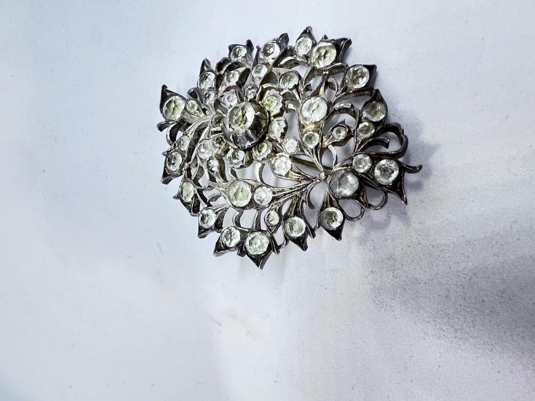 木の葉の形のブローチ②　水晶　ローズカット　ジョージアン