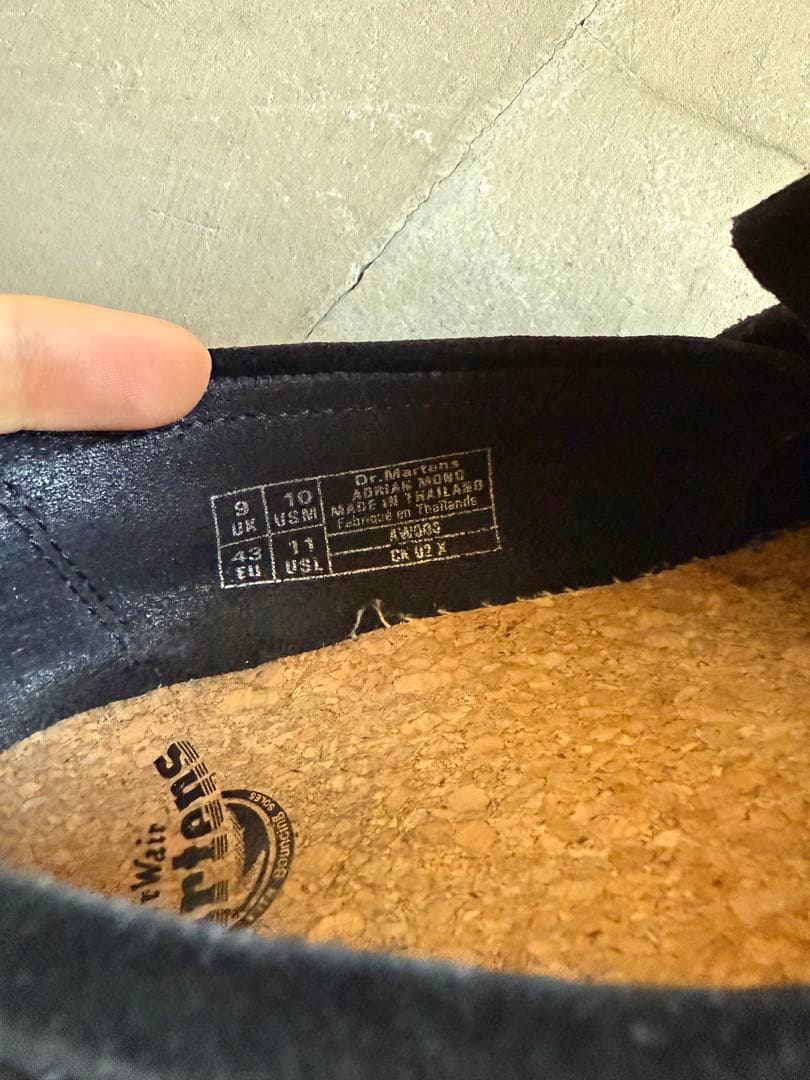 Dr.Martin 黒いフリンジ付きスエードモカシン