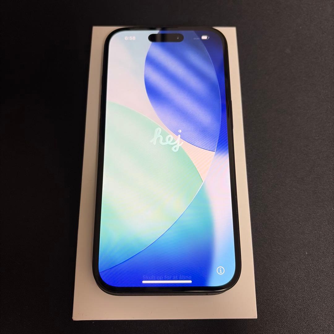 Apple iPhone16ブラック 本体 128GB