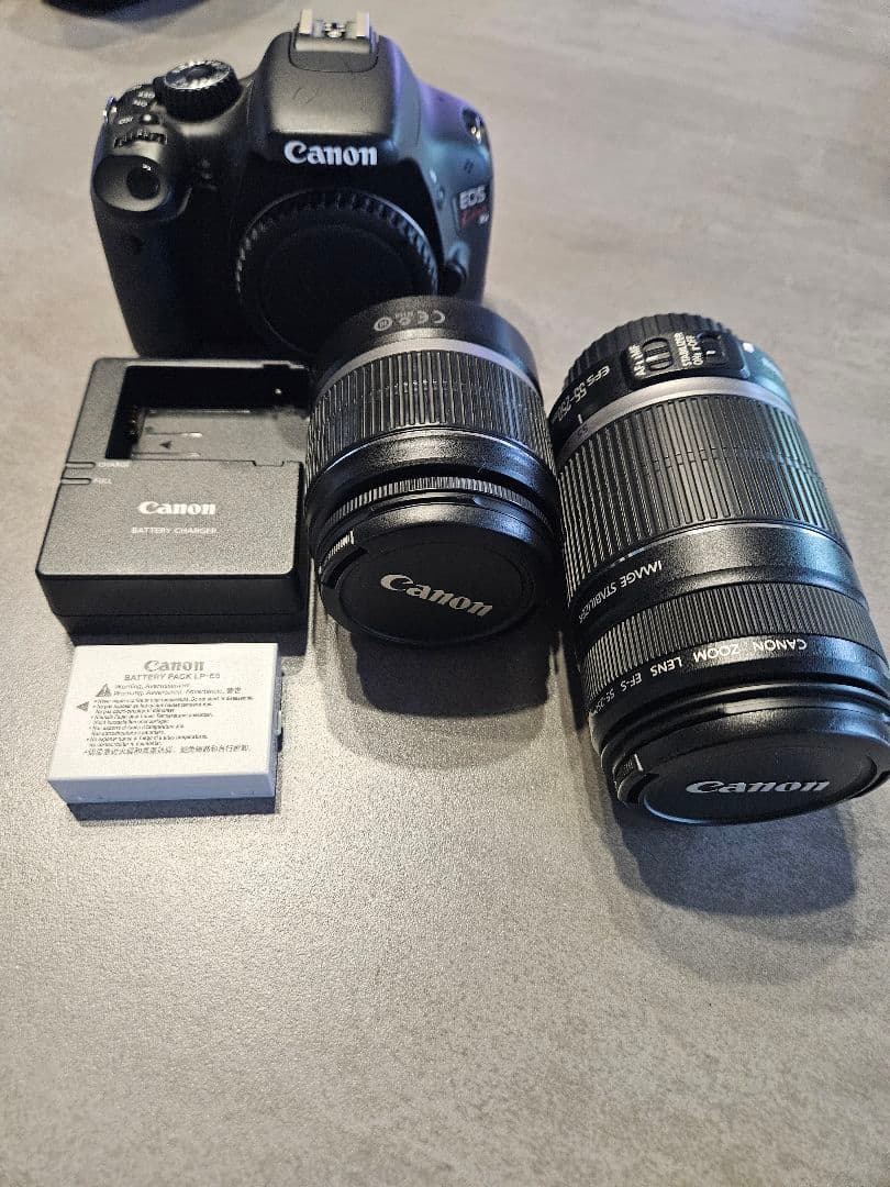 Canon　EOSkiss　X4　一眼レフカメラ