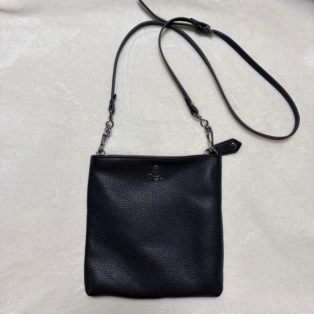 ヴィヴィアン　ショルダーバッグ　ブラック