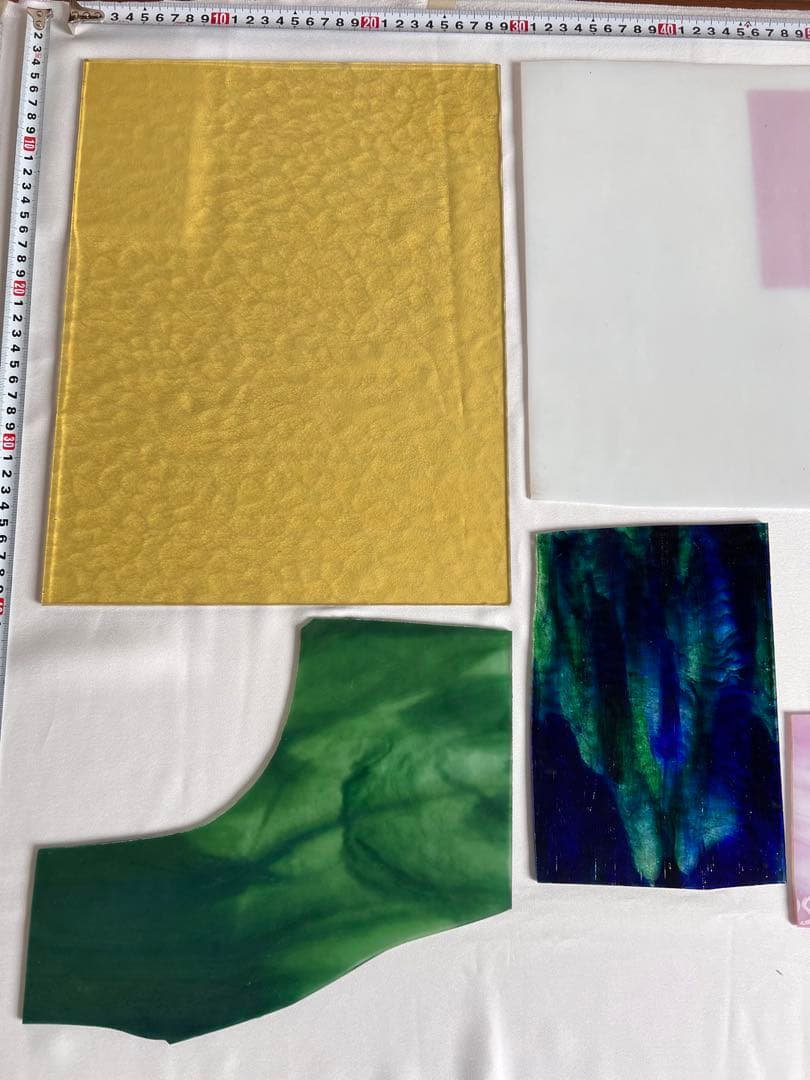 ③ステンドグラス　板ガラス　ウロボロス　ヤカゲニ　ブルザイ