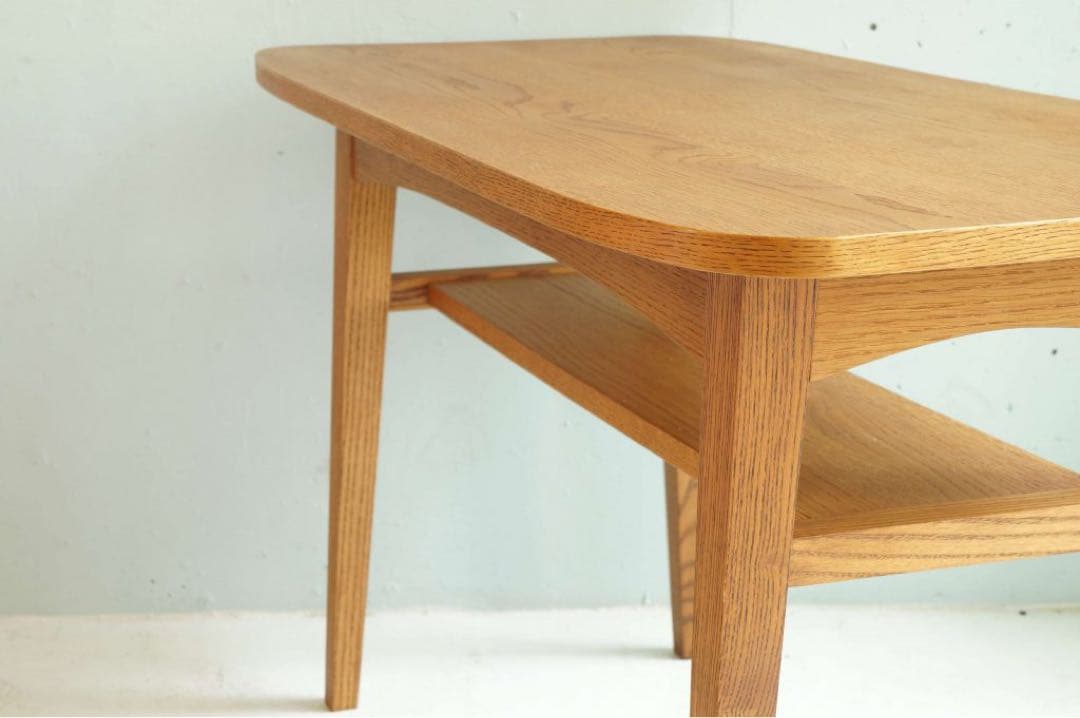 unico ウニコ　（クルト）　カフェテーブル