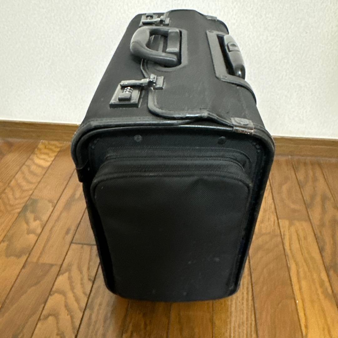 パイロットバック