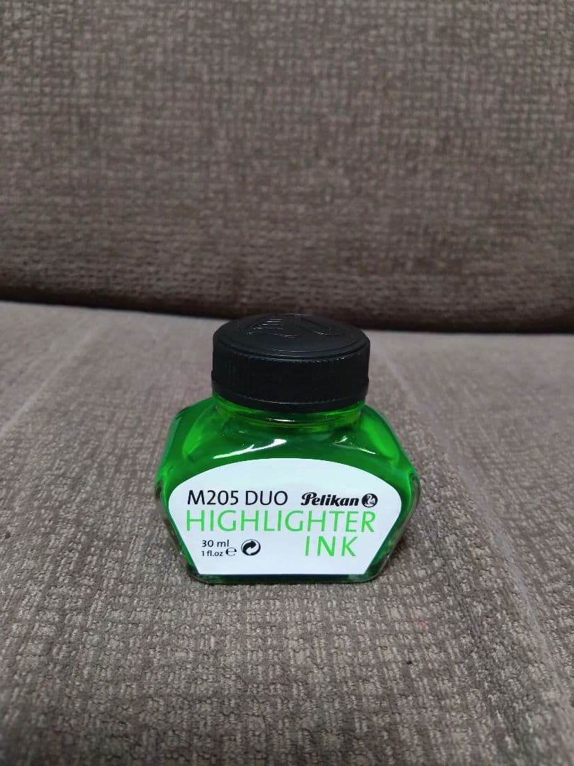 Pelikan M205 DUO ハイライター　太さBB