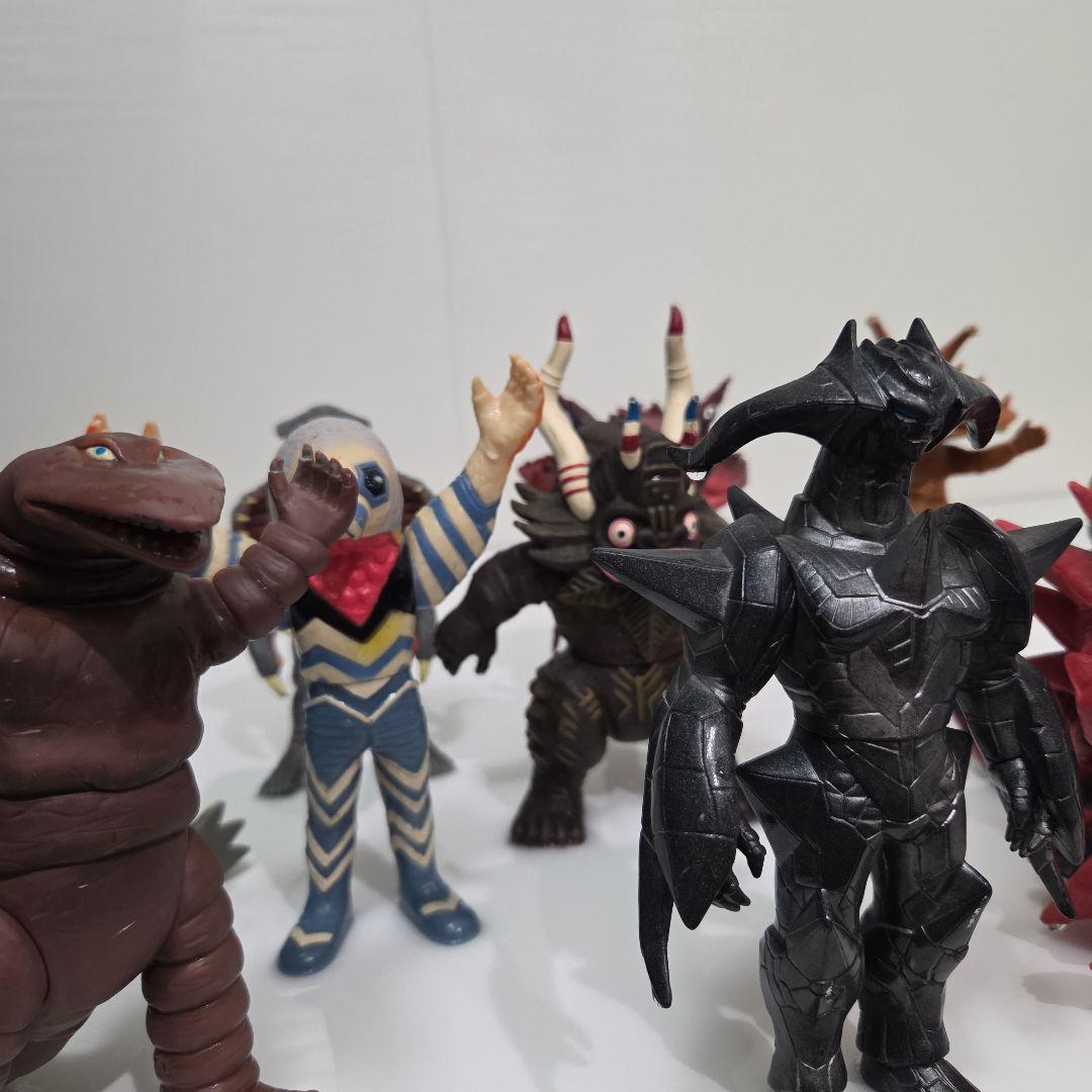 値下げしました。ウルトラマン怪獣フィギュア10体セット