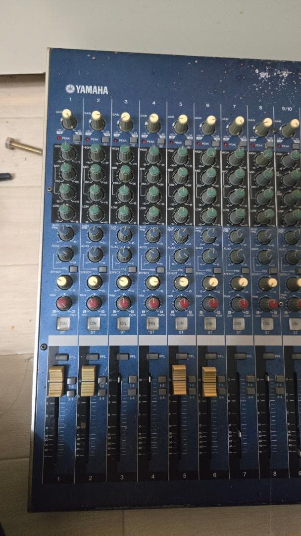YAMAHA MG16/6FX ミキシングコンソール　アナログミキサー