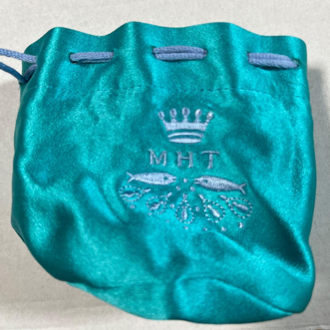 ターコイズ サテン パンプルムースポーチ MHT マリーエレーヌドゥタイヤック