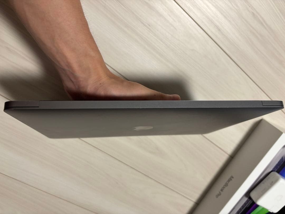 Macbook Pro 13(M1/512GB/16GB) 付属品完備　美品