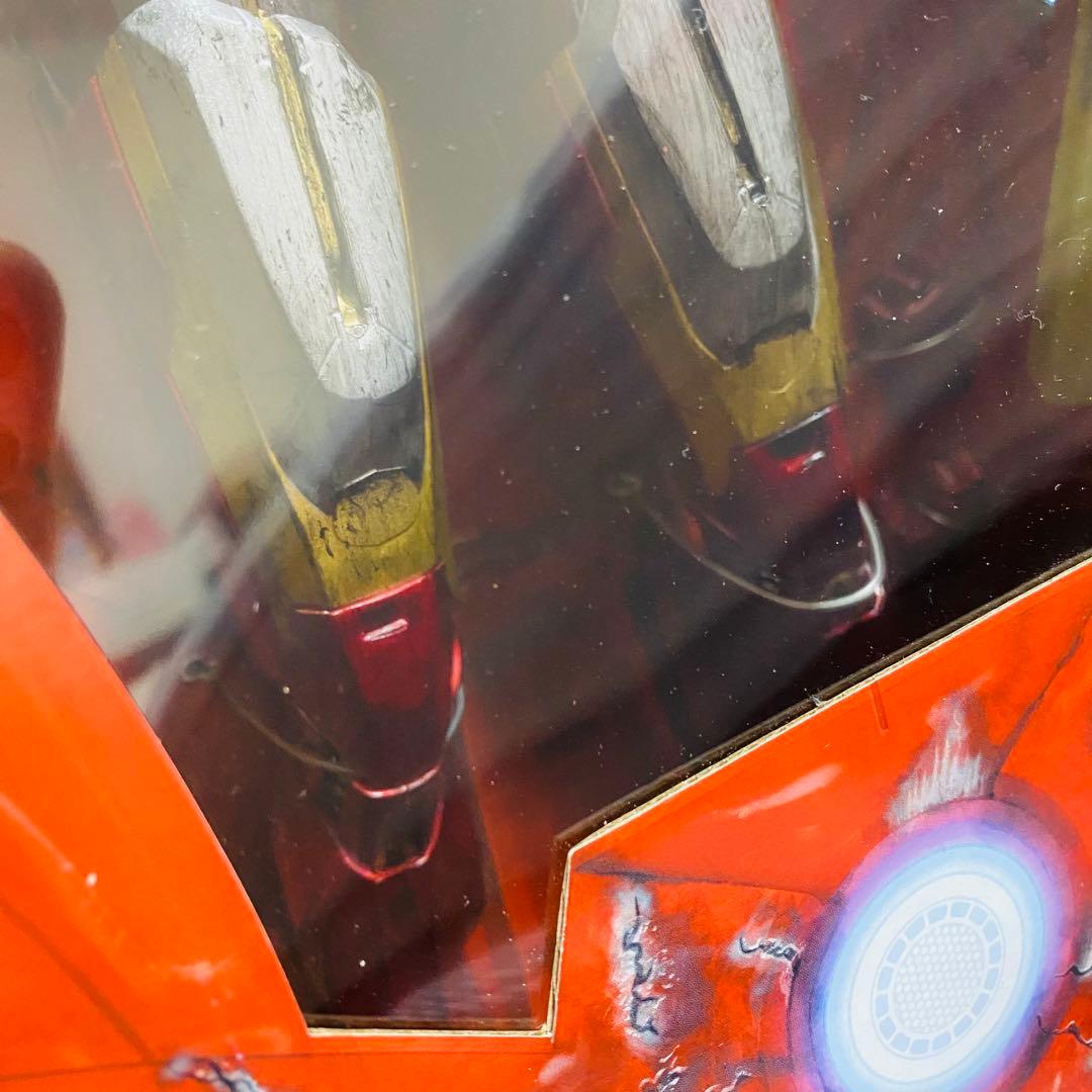 未開封品 NECA ネカ アイアンマン フィギュア 素顔