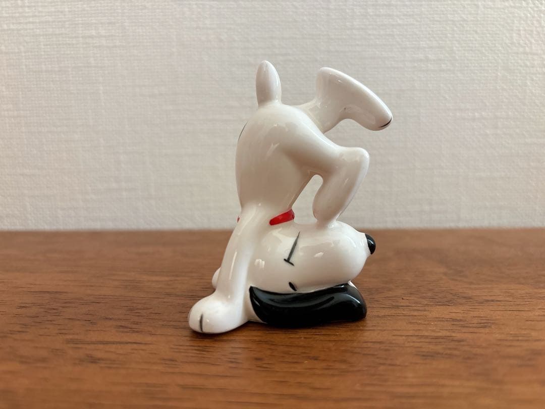 スヌーピー　PEANUTS タンブリング　陶器　フィギュア