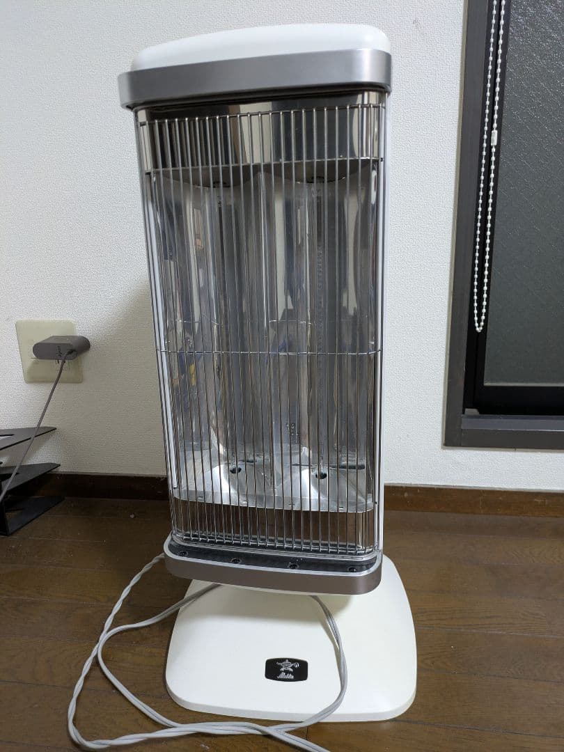 【大人気絶頂中!】遠赤グラファイトヒーターCAH-2G10B　2019年