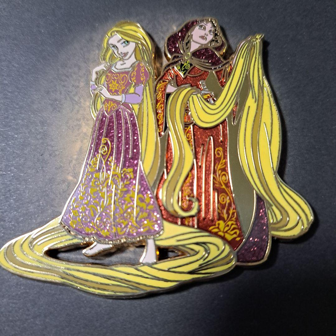 ディズニー　フェアリーテイルコレクション　ラプンツェル　ゴーテル　ピンバッジ