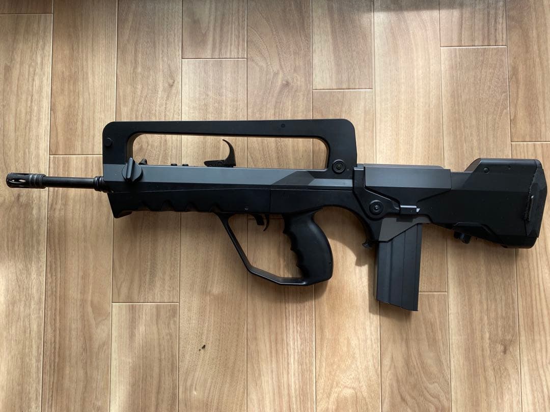 【東京マルイ】FA-MAS スーパーバージョン+拡張マガジン