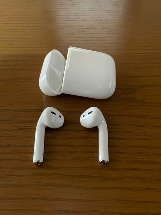 Apple AirPods 第一世代