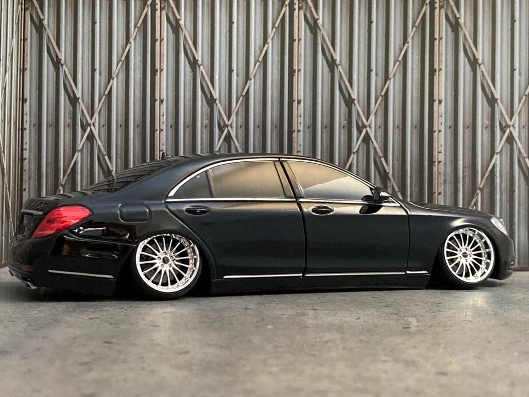 1/24 メルセデスベンツSクラス黒（カスタム品）