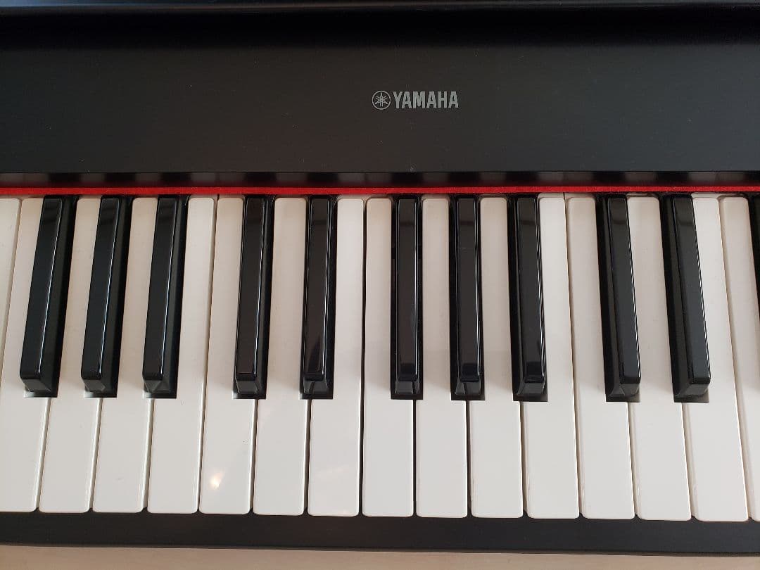 最終価格Yamaha 61鍵 電子ピアノpiaggero NP-11　カバー付き