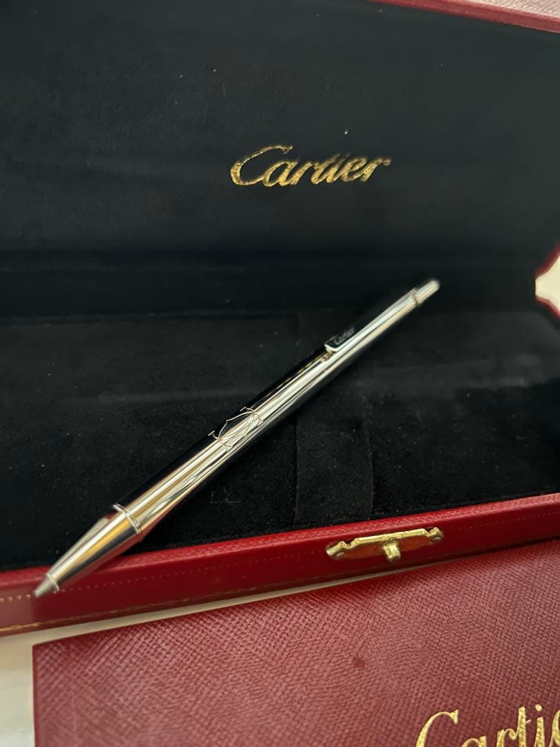 Cartier シルバーボールペン 専用ケース付き