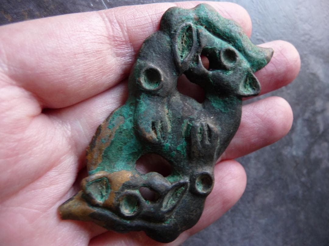 青銅器　オルドス　腰飾り