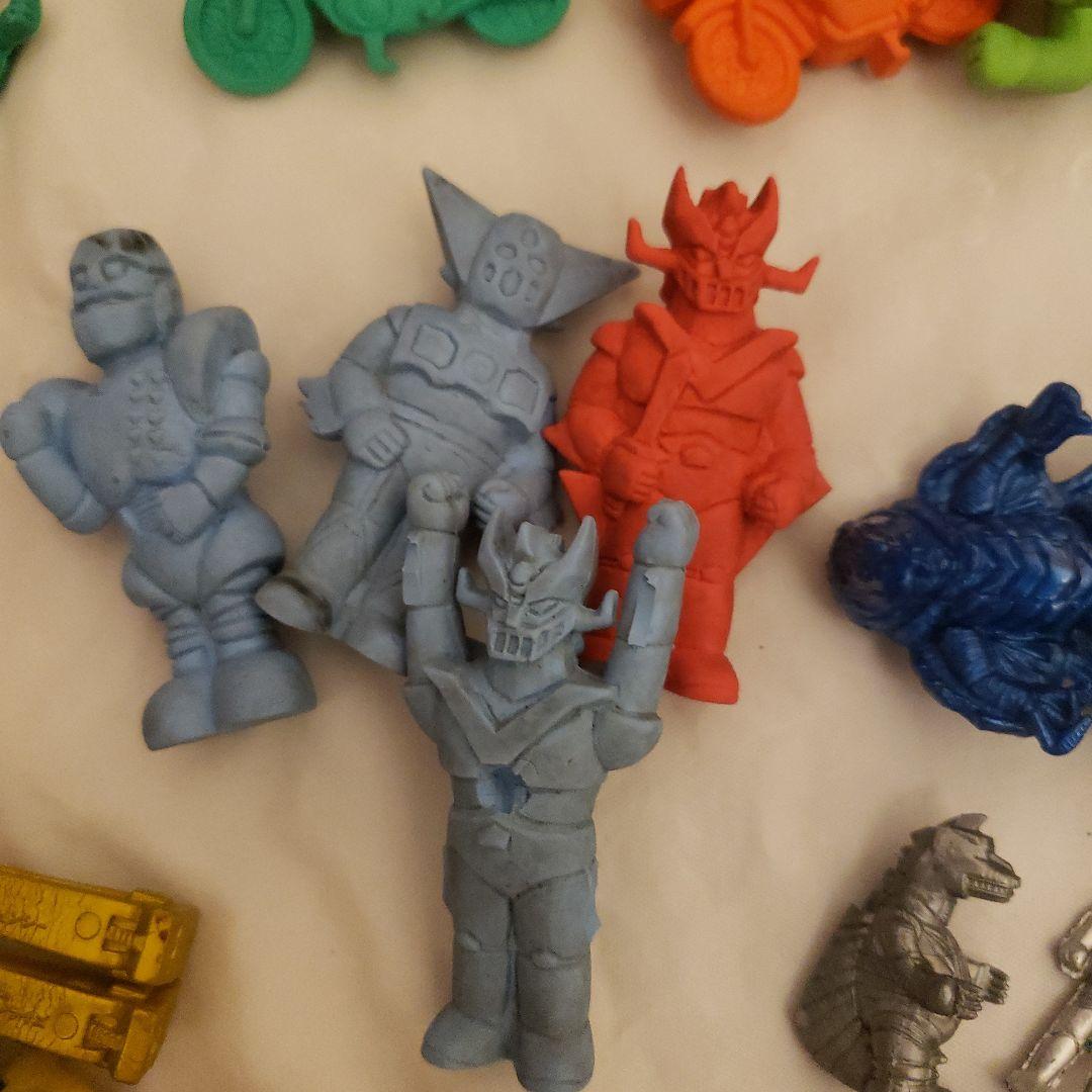 ガン消し　キン消し　特撮　怪獣など　当時物　大量まとめ売り　1000体以上