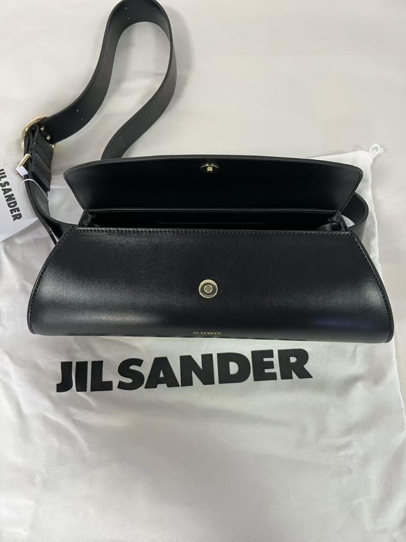 美品✨ブラックレザーショルダーバッグ