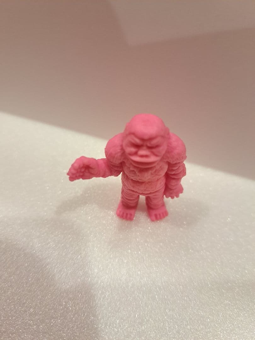 ガ*ビ様 「ウルトラQ」怪獣消しゴム「M１号」