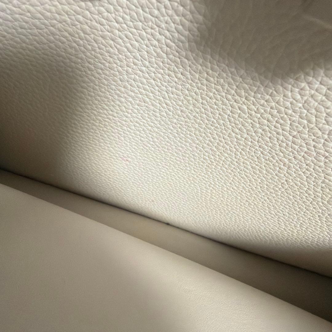 ハ*ん様 タイムsaleホワイト　レザー　ハンドバッグ　ピーカブー　売り切り