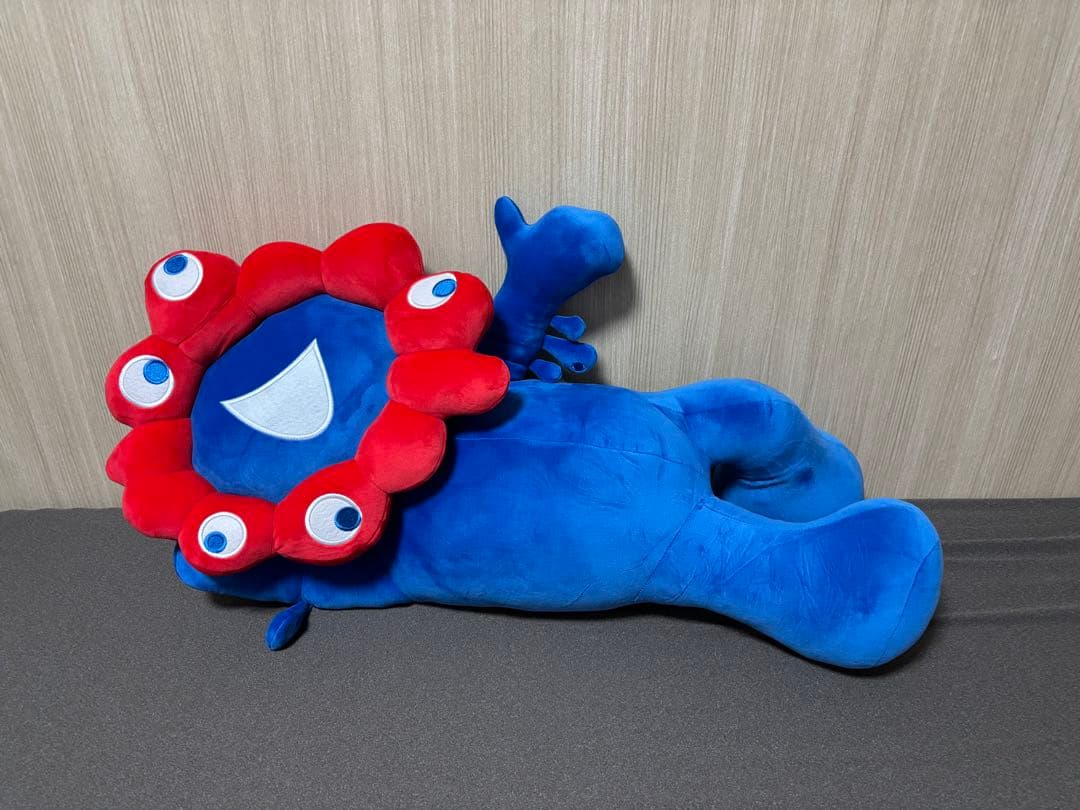 ミャクミャク　ぬいぐるみ一等