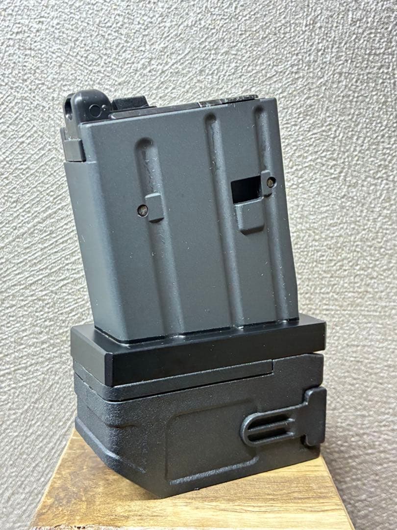 R7-33 東京マルイ GBB M4 マガジンアダプター 外部ソース仕様