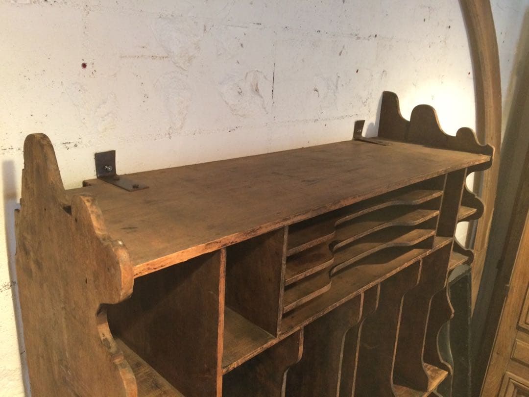 アンティーク木製オープンシェルフ