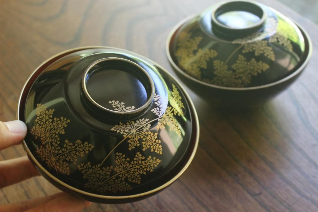 時代逸品！時代内朱金縁黒漆に優美な羊歯蒔絵の映えるお椀2点（検輪島塗蒔絵椀雑煮椀