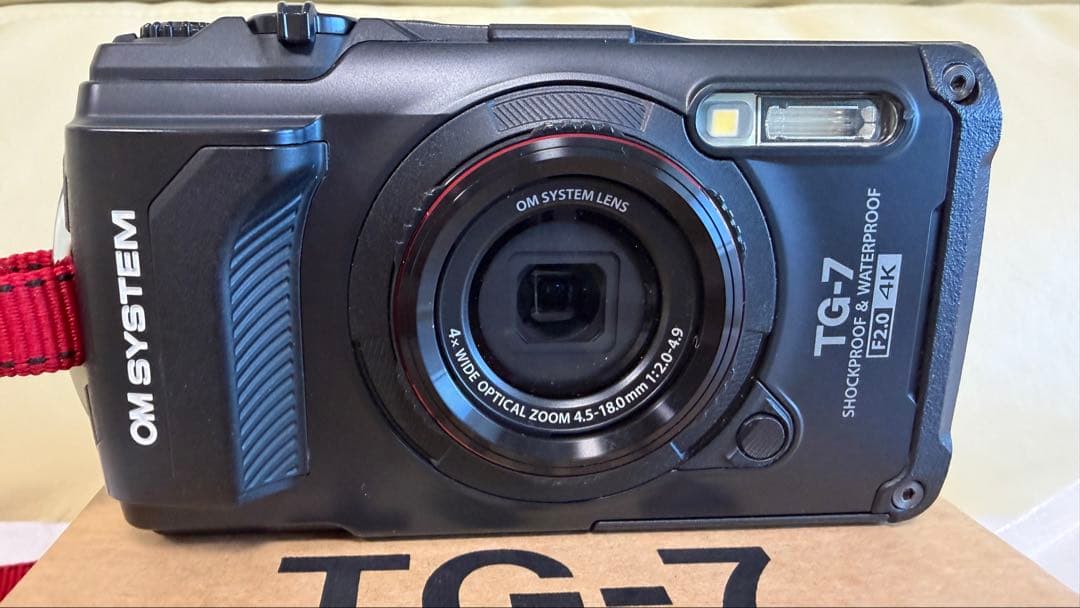 新同品　オリンパスOM TG-7 元箱付&5240円の純正レンズバリア付