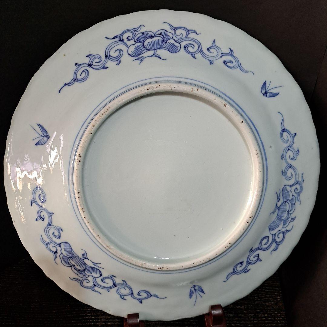 お値下げ中　　江戸中期　輪花線描　唐草牡丹図　染付青磁　完品皿