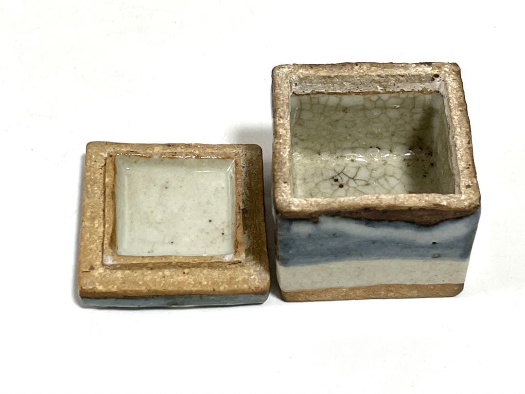 作家物　陶芸家　河井寛次郎　？　呉須鉄薬草文合子　香合　角型　箱付き　民藝　民芸