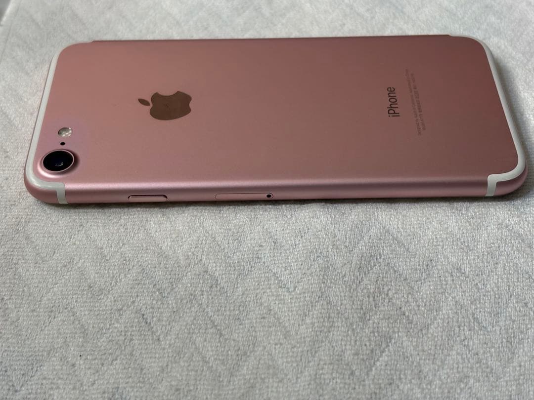 Apple iPhone 7 32GB ローズゴールド 美品 バッテリー100%