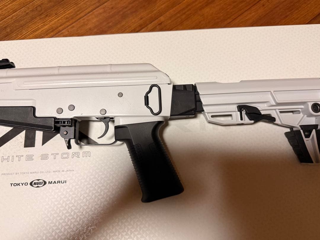 東京マルイ AKホワイトストーム