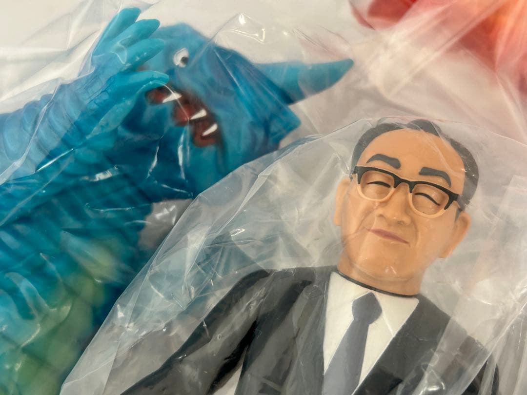 円谷英二ソフビ　円谷英二生誕100周年記念ソフビセット未使用