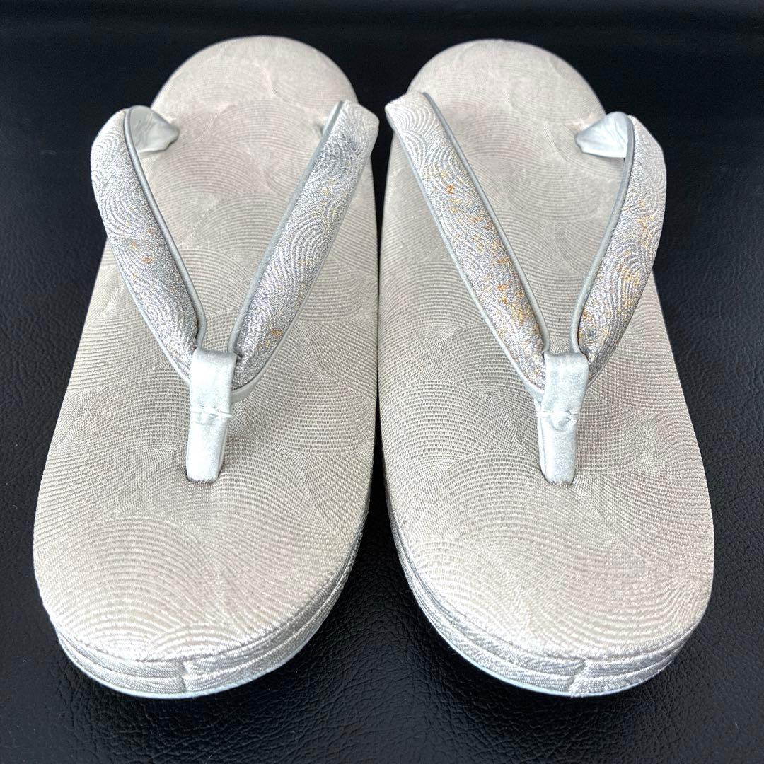 355草履バッグセット皮革製 礼装用 銀糸 金糸 シンプル 留袖 訪問着 着物