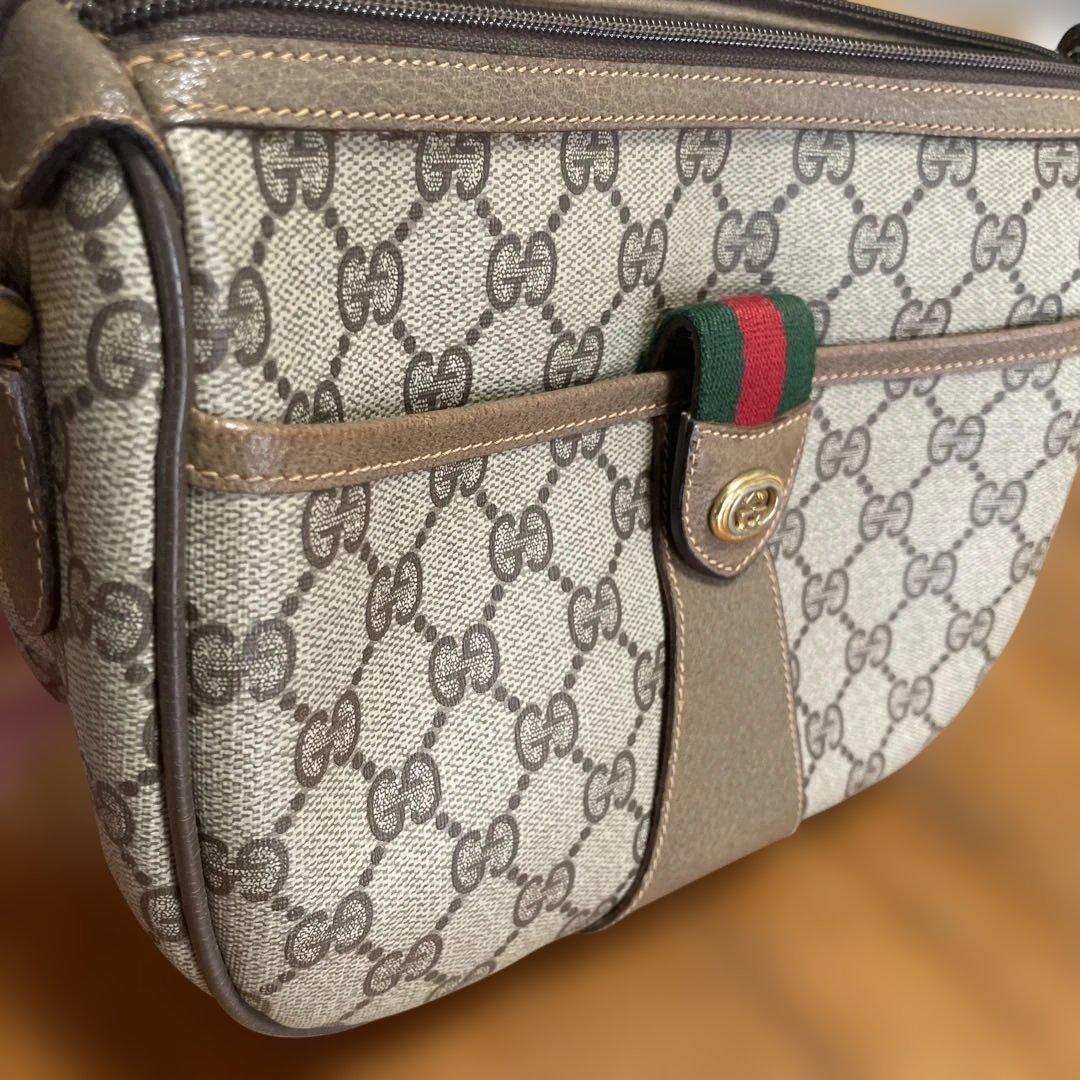 Gucci GGパターン ショルダーバッグ　(89.02.032)